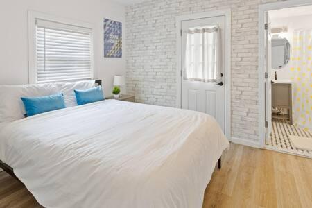 Hot Tub Home By The Bay - 4Bd 2Ba Атлантик Сити Экстерьер фото