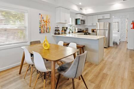 Hot Tub Home By The Bay - 4Bd 2Ba Атлантик Сити Экстерьер фото